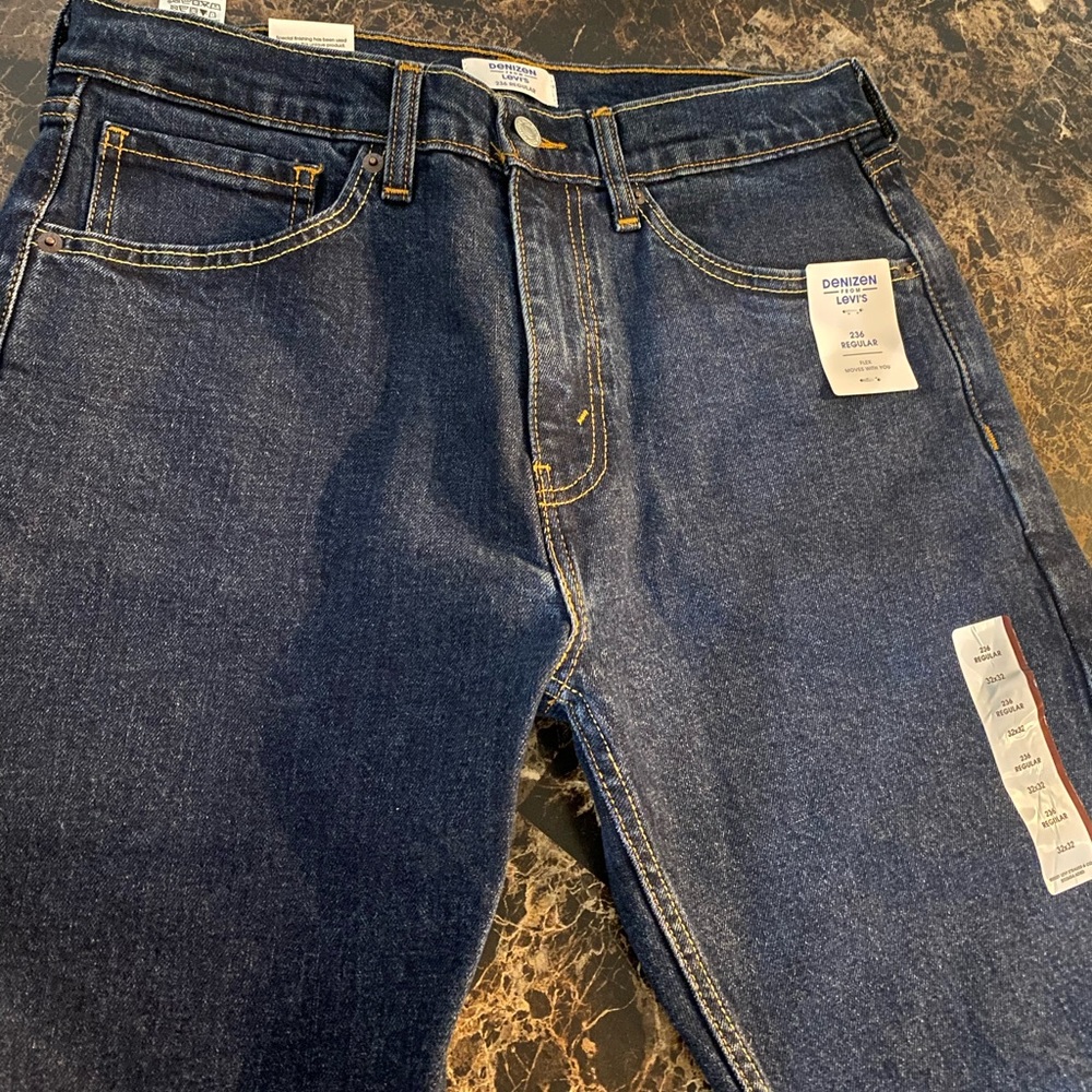 Denizen Levi’s - Picture 2 of 4